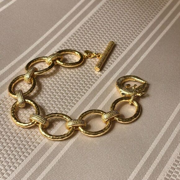Brand New. $235 Julie Vos Link Bracelet color gold - Picture 5 of 9
